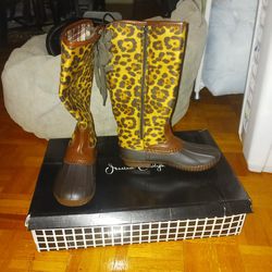 Jessica Carlyle ((Size 6)) Womens Leopard Print Rain Duck Boots