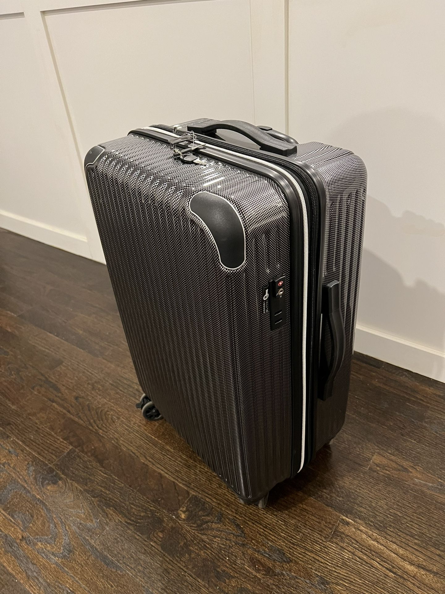 Elegant Suitcase from Japan (67L), Hard shell 