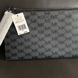 Michael Kors Wristlet Purse