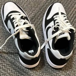 Premium Nike court vision low sneakers-brand new-size 9