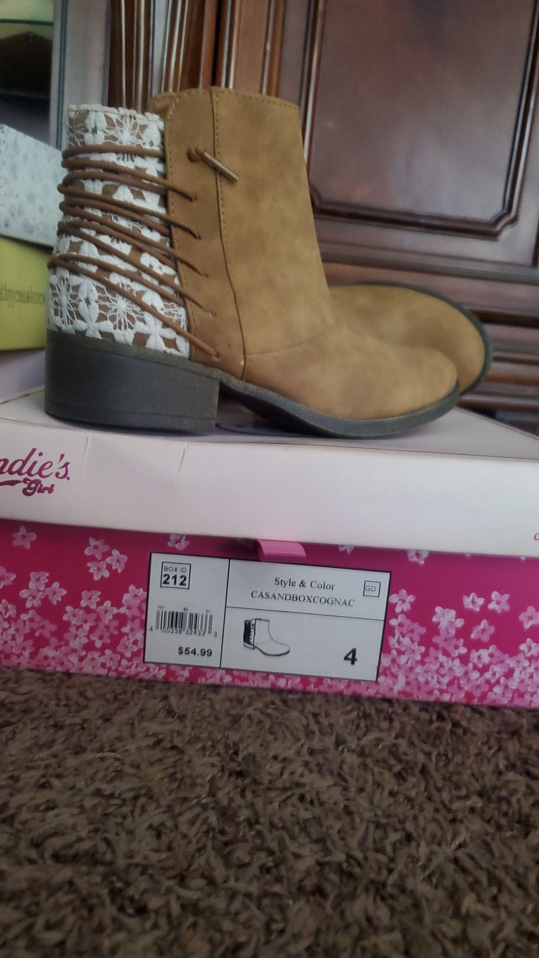 Candies girl boots brand new