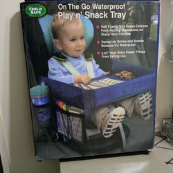 On The Go Waterproof Play n' Snack Tray brand new 🆕
