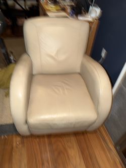 Set of 2 Dania Furniture Sivel Chairs Beige/Tan