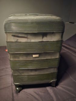 Izod spinner hardshell suitcase