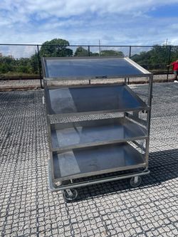 Restaurant metal rack