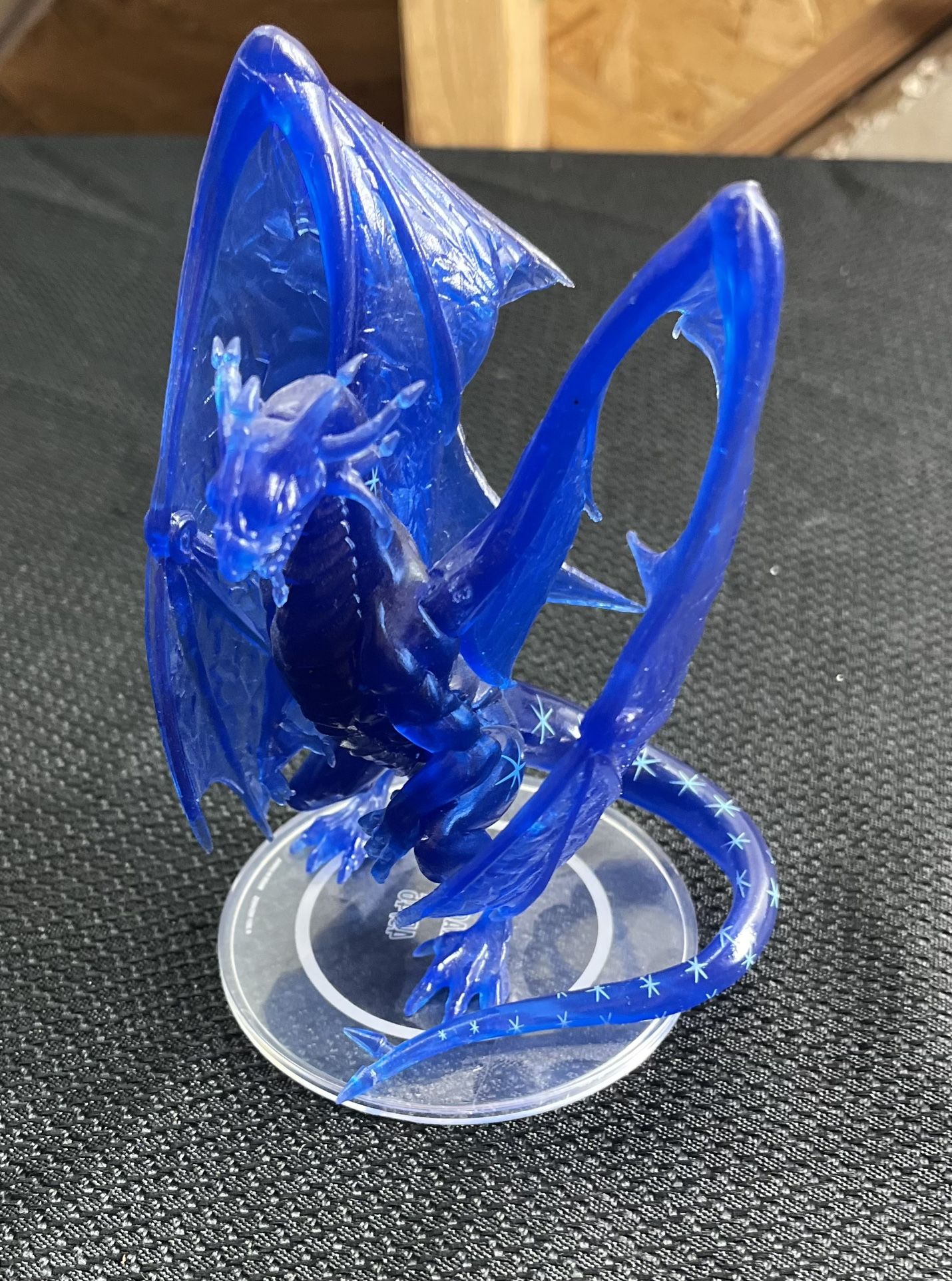 Fizban’s Treasury of Dragons D&D Young Sapphire Dragon 45/46 - Icons of the Realms