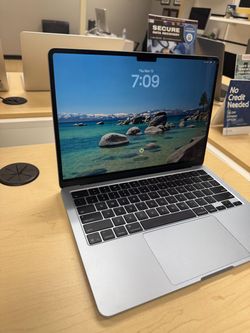 MacBook Air M4 16 GB ram 256 GB SSD 2025 no scratches like brand new  sky blue