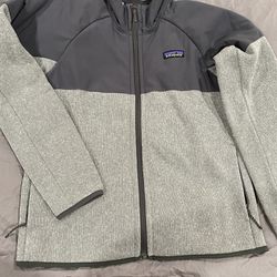 Patagonia XS Woman’s Better Sweater Shelled Jacket 