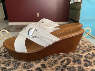 Fantastic Wedges Size 9 🩷🩷