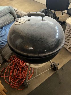 Weber Kettle Charcoal Grill
