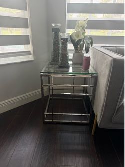 Modern Chrome & Glass End Table – Contemporary Accent Table