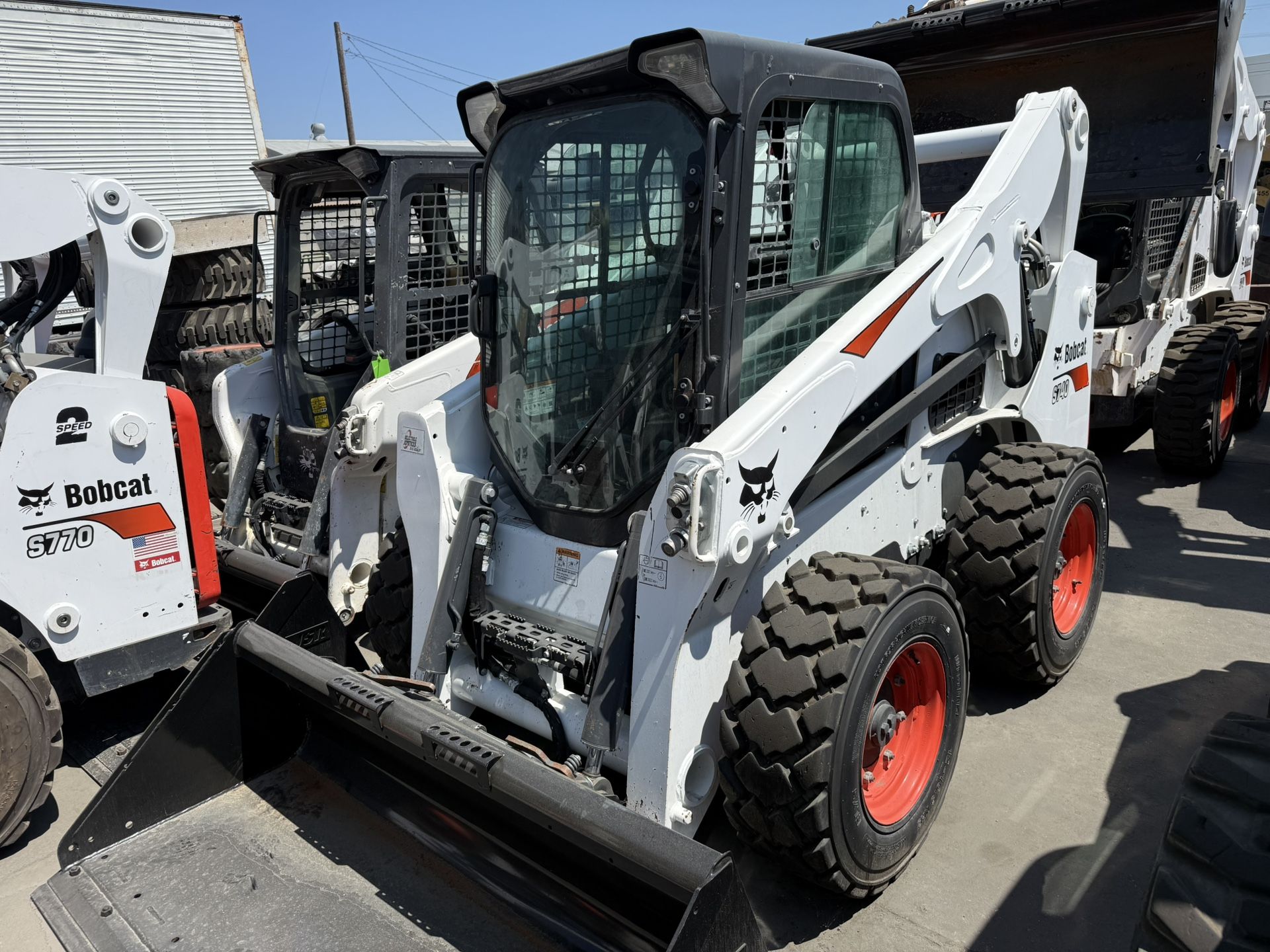 2018 Bobcat S740 Skid Steer Loader Only 2000 Hours