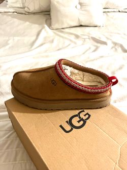 UGG Slides