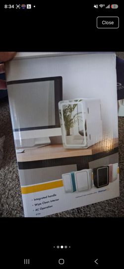 Mini fridge
