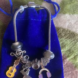 Brazalete O Pandora 
