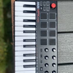 Akai Professional MPK Mini Keyboard (NO BOX)
