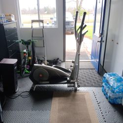 ELLIPTICAL MACHINE