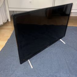 TCL 28S305 28-Inch 720p Roku Smart LED TV (2017 Model)