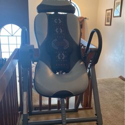 Brand New Elliptical Back Heat & Massage Table