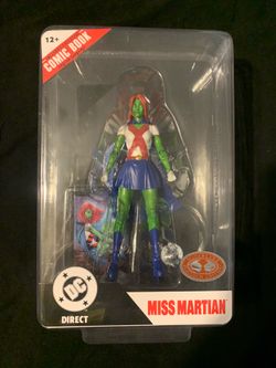 action figure McFarlane page puncher Miss Martian red platinum edition action figure