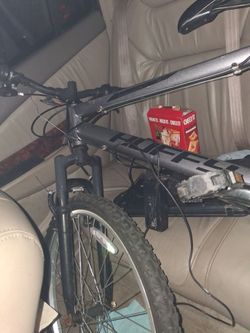 Huffy Mountain Bike 4 sale $100 obo