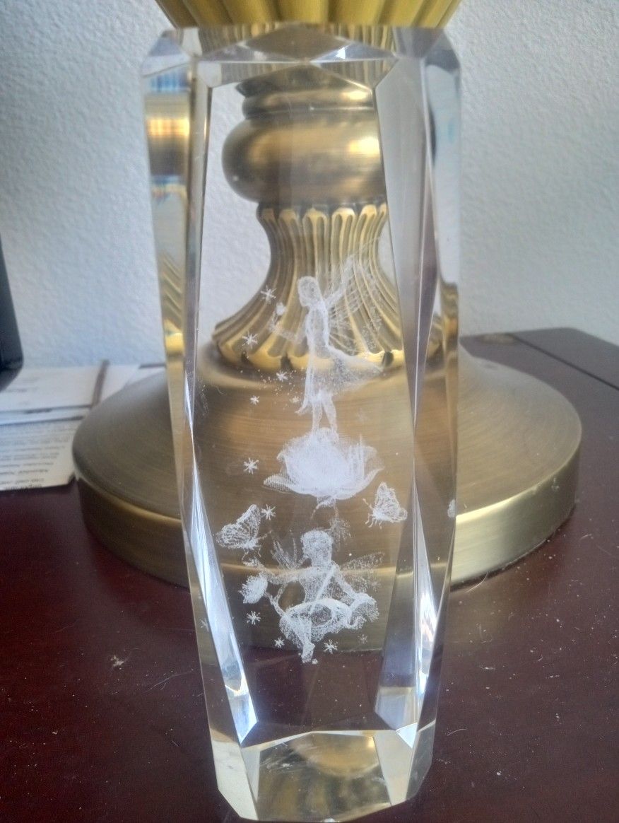 3D Etched Crystal Paperweights