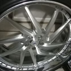 24inch Ashanti's staggered brand new tires floating caps front 24x9 Back 24x10 fits Infiniti, Lexus,Camry,Mercedes, Audi