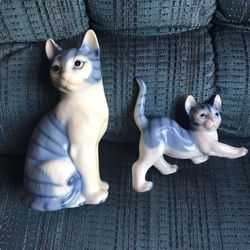 Vintage Cats,antique Cats,ceramic Cats.