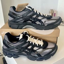  ASICS x Griff Gel-Cumulus 16 in Black/White  M-9  W-10.5