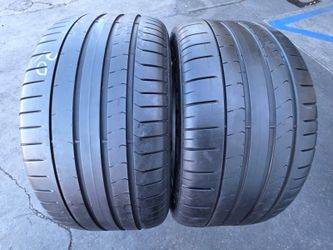 2 USED TIRES PIRELLI RFT 275/40/20