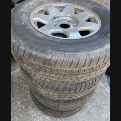 4 — 265/70r17 6x5.5 6x139.7 Stock Escalade Gx470 Tacoma Tundra 4Runner Yukon Tahoe Wheels Rims Michelin Tires!