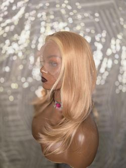 13x4 lace front blonde premium synthetic hair wig  balayage  layered  20"