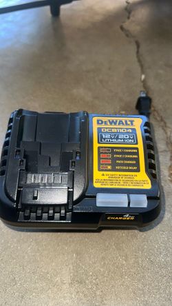 DeWalt charger  4Amp