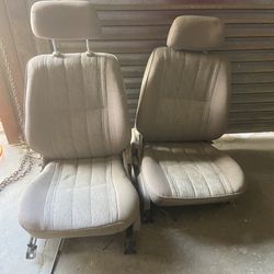 Toyota Seats 