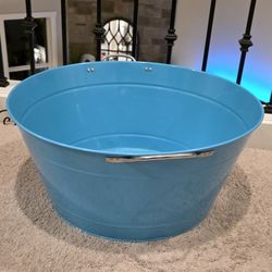 Large Metal Teal/Tourquoise Tub