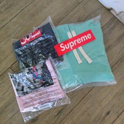 Supreme Arabic Navy T Shirt Size LARGE AND XLARGE $65