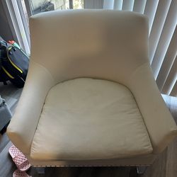 wide cushion chair