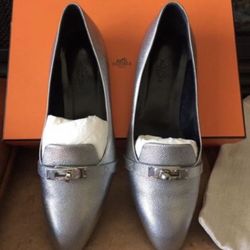 Authentic HERMES LOAFERS With Protective Shoe Bag And Box