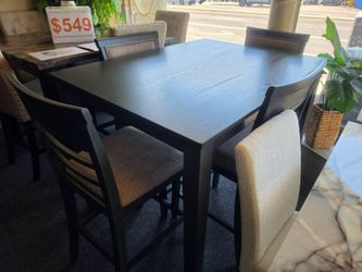 BRAND NEW GRAY COUNTER HIGH DINING TABLE (48"×36"×36"H) + 4 PADDED GRAY LINEN CHAIRS