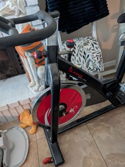 Sunny Health & Fitness Exercise Bike w Resistance Bands