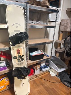 152 Arbor Rocker Snowboard w/ bindings & helmet