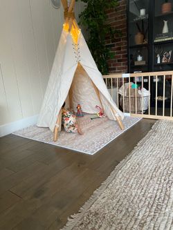 Canvas wooden tent