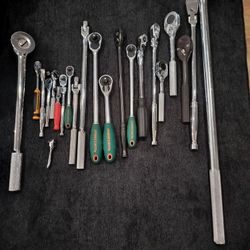 Huge Lot Ratchets 