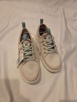 New Hurley women's Castaic sneakers 8.5