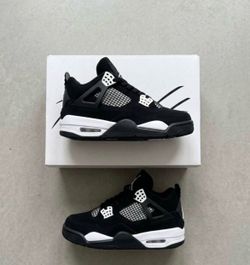 Jordan 4 white thunder