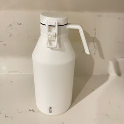 MiiR 64oz Growler White