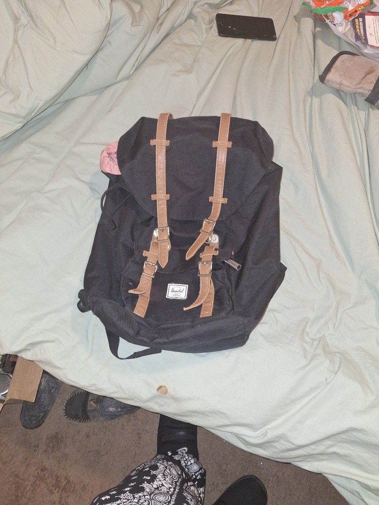 Herschel Little America Premium Classics 30L Backpack