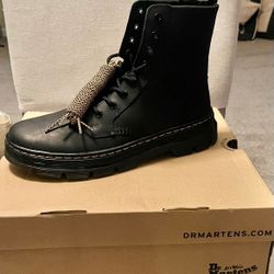 Brand New Never Worn Dr Martens  Doc Martins Boots Men’s 9 Women’s 10