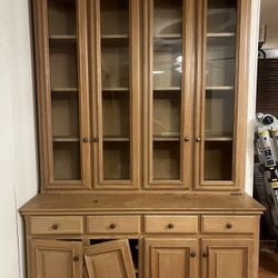 Cabinet/ Showcase