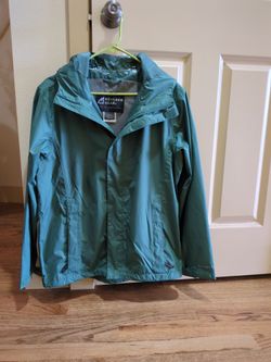 New: Boulder gear Raincoat - Size Small